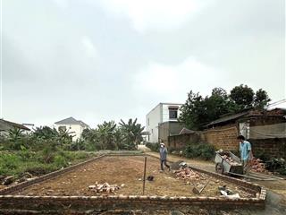 Em chính chủ cần bán 100,6m², lô góc 2 mặt thoáng tại tân xã thạch thất