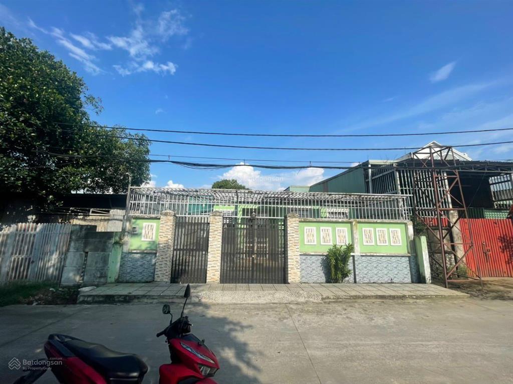 Nhà gần chợ việt kiều, đường liêu bình hương, 5x20=105m², sổ riêng, 2 phòng ngủ, 1,52 tỷ