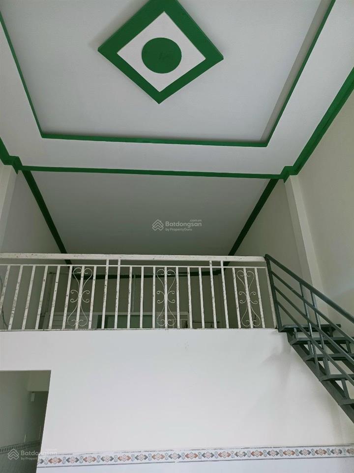 Bán nhà trệt lửng, 4x10=40m2, đường lê thị lơ xã hóc môn sổ riêng, hoàn công đủ 1,2 tỷ