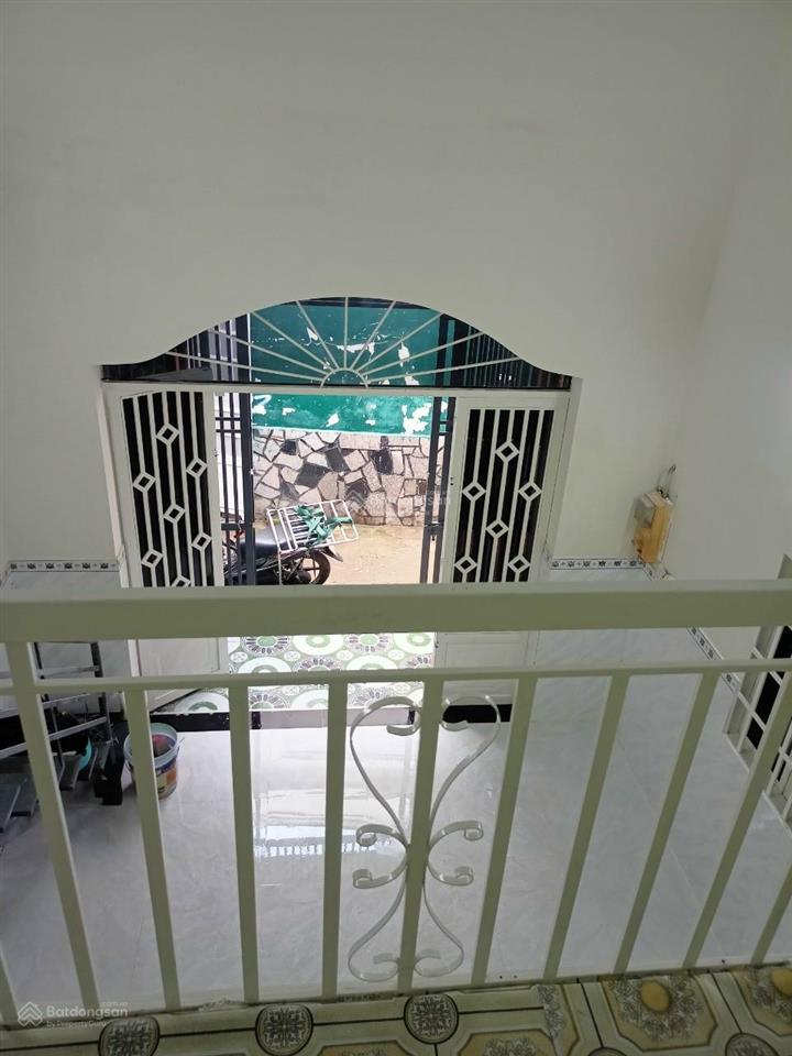 Bán nhà trệt lửng, 4x10=40m2, đường lê thị lơ xã hóc môn sổ riêng, hoàn công đủ 1,2 tỷ