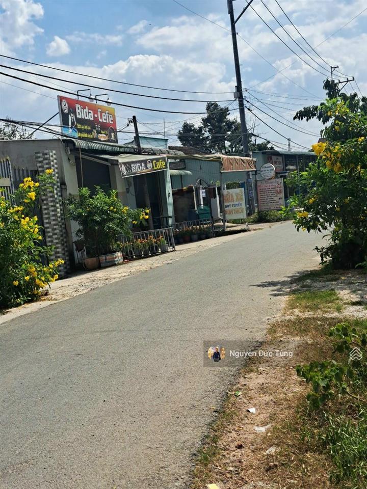 Nhà cũ, tân phú trung, 8x18=142m2 sổ riêng, đường 12m, thông thoáng, giá 850 triệu