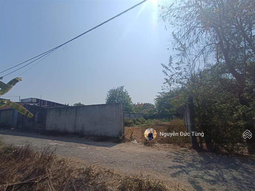 Tôi bán gấp lô đất 12x35=403,3m2 vị trí ub thái mỹ, sổ riêng, không quy hoạch, 920 triệu