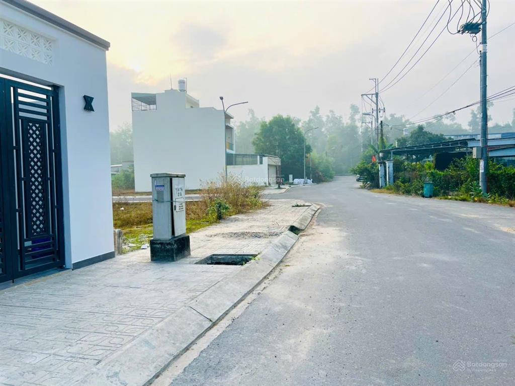 Chỉ 930tr có ngay nhà mới 100% hoàn công  mtđ 387  shr  tân an hội
