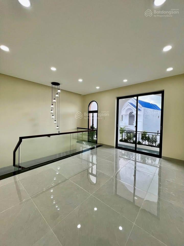 Bán nhà tại hoàng bá huân, 1,96 tỷ, 100m2, view đẹp, pháp lý đầy đủ