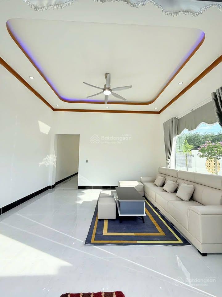 Cần tiền cho con đi du học bán nhà 8mx20m trân thị cẩm 1tỷ790
