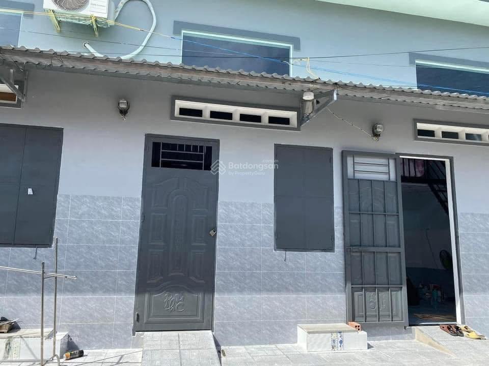 Dãy trọ 1 kiot + 4 phòng 180m2 tt củ chi giá 1 tỷ 350 sổ hồng riêng