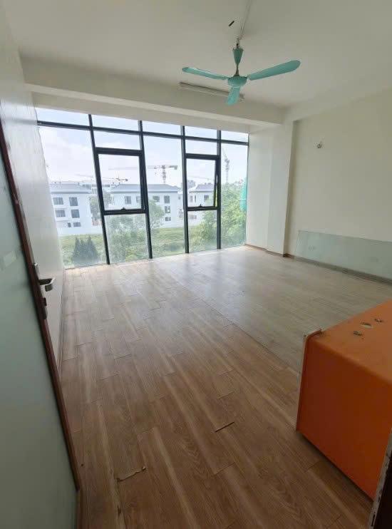 Cần cho thuê mặt bằng tầng 2 và tầng 3 tại Thanh Hà, Hà nội