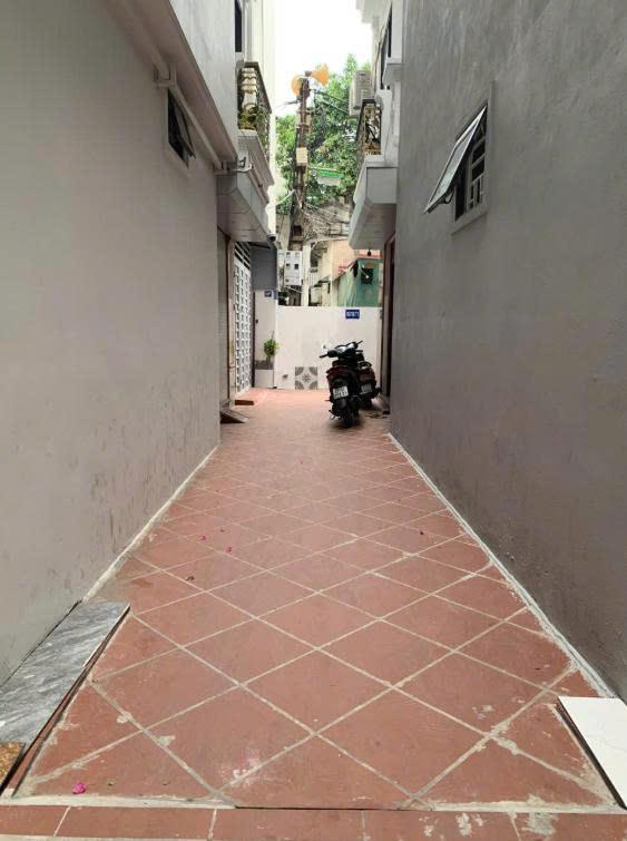 Cần cho thuê căn phòng tại địa chỉ số 10/97 ngõ 105 phố Bạch Mai, phường Bạch Mai, tp Hà