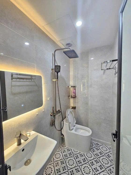 Chính chủ cần bán gấp nhà 4 tầng mới đẹp - ô tô tránh - Phụng Châu, Chương Mỹ