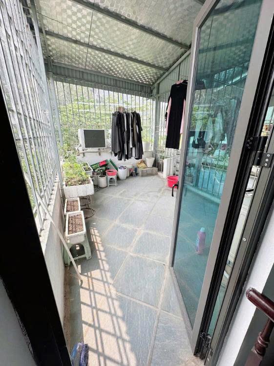 Chính chủ cần bán gấp nhà 4 tầng mới đẹp - ô tô tránh - Phụng Châu, Chương Mỹ