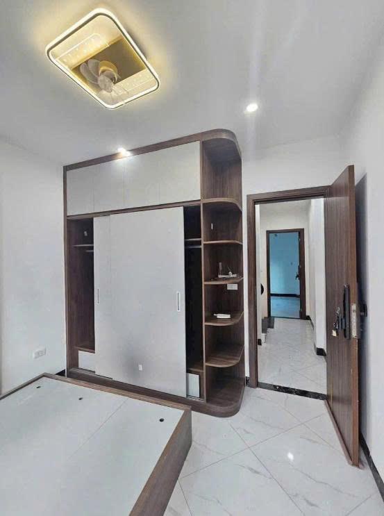 Chính chủ cần bán gấp nhà 4 tầng mới đẹp - ô tô tránh - Phụng Châu, Chương Mỹ