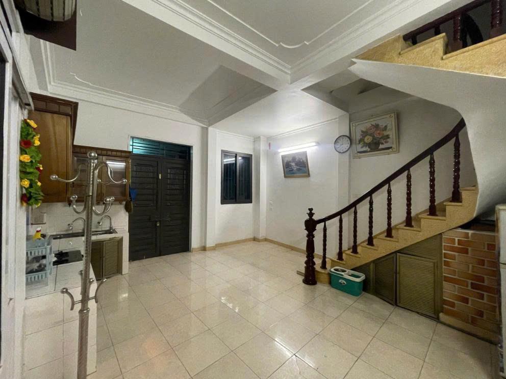 cho thuê nhà hộ gia đình riêng biệt tại địa chỉ nhà Tổ 2, số nhà 56, ngõ 219 phố Định
