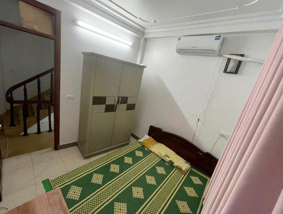 cho thuê nhà hộ gia đình riêng biệt tại địa chỉ nhà Tổ 2, số nhà 56, ngõ 219 phố Định