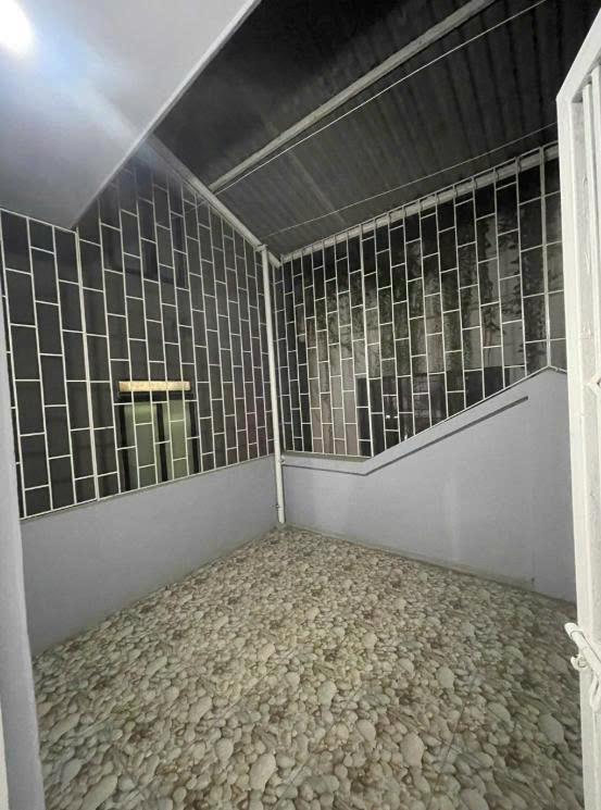 cho thuê nhà hộ gia đình riêng biệt tại địa chỉ nhà Tổ 2, số nhà 56, ngõ 219 phố Định