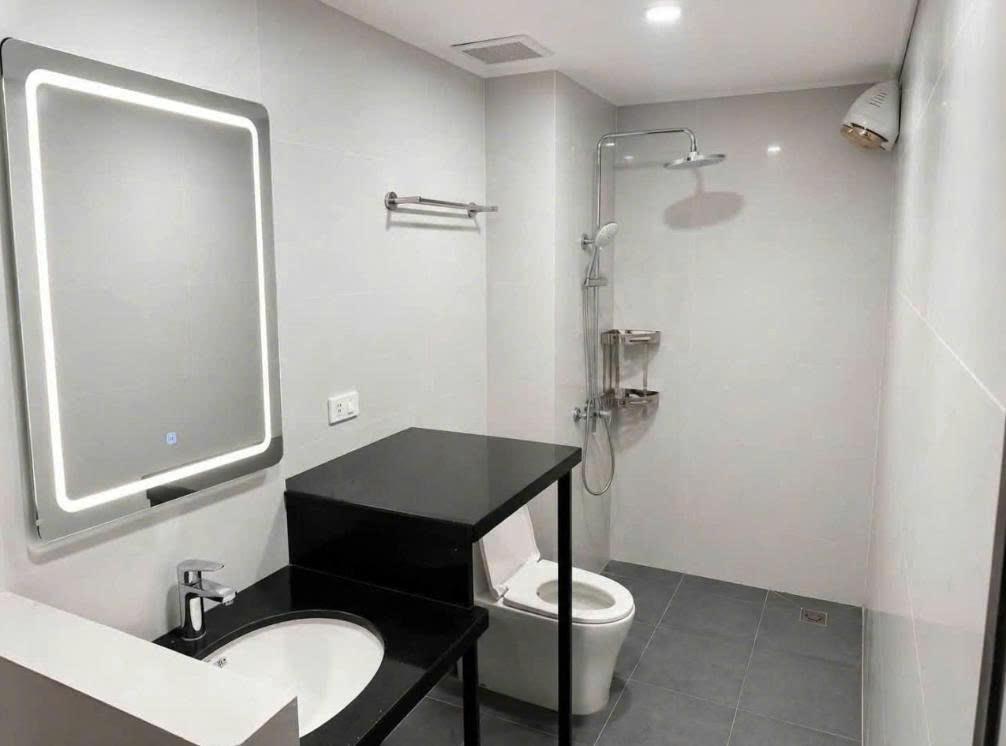 Chính chủ cần cho thuê căn hộ mini tại ngõ 579 Lạc Long Quân, Tây Hồ, Hà Nội.