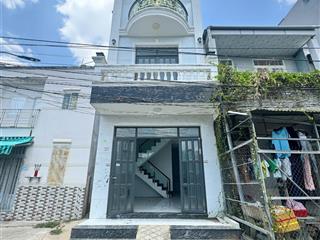 Nhà 1 trệt 2 lầu hẻm ô tô  giá 2 tỷ  sổ riêng  hỗ trợ bank  long hậu