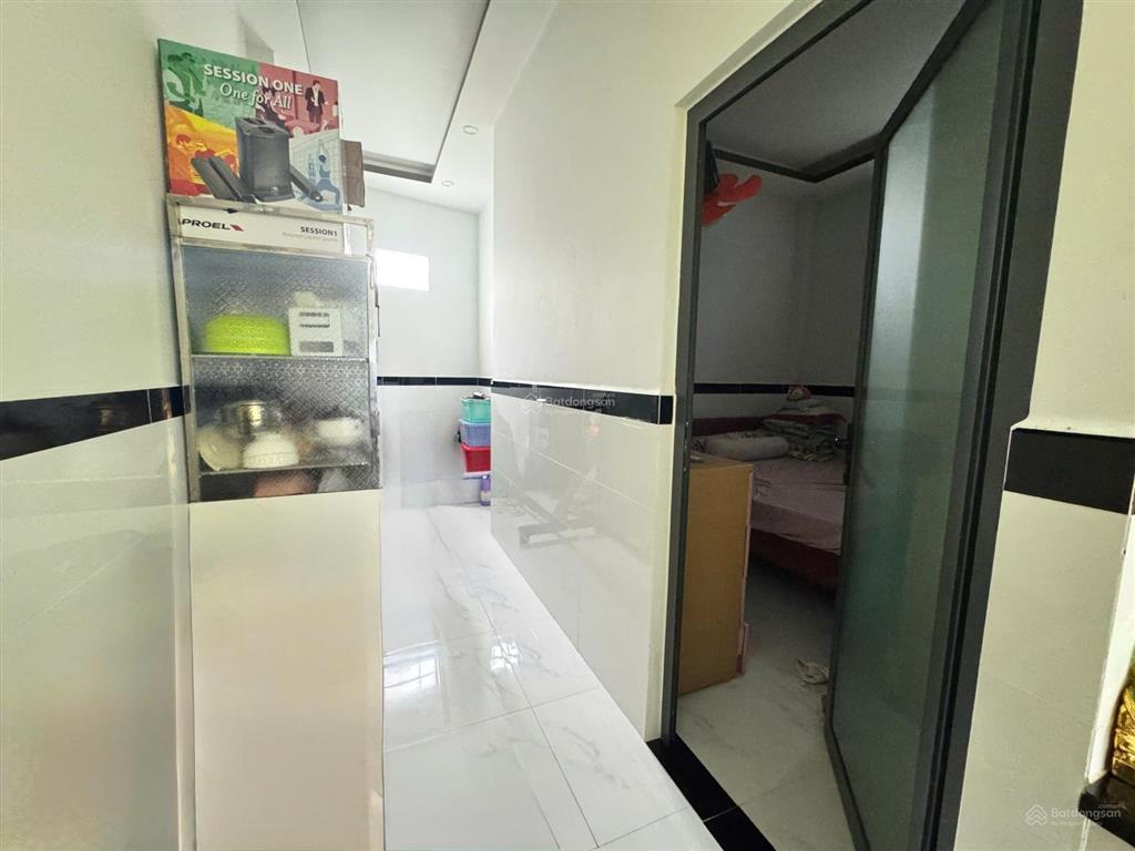 Nhà hẻm xe hơi 3 tỷ 8  sổ riêng đã hoàn công  long hậu  đt 826c nối dài đường lê văn lương