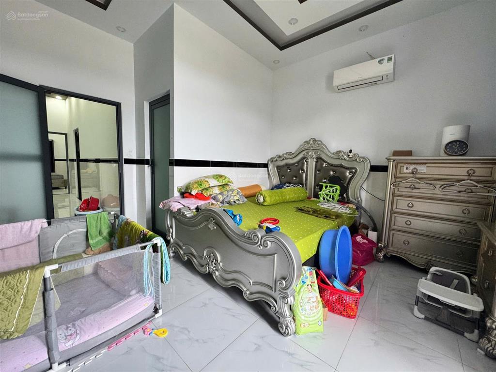Nhà hẻm xe hơi 3 tỷ 8  sổ riêng đã hoàn công  long hậu  đt 826c nối dài đường lê văn lương