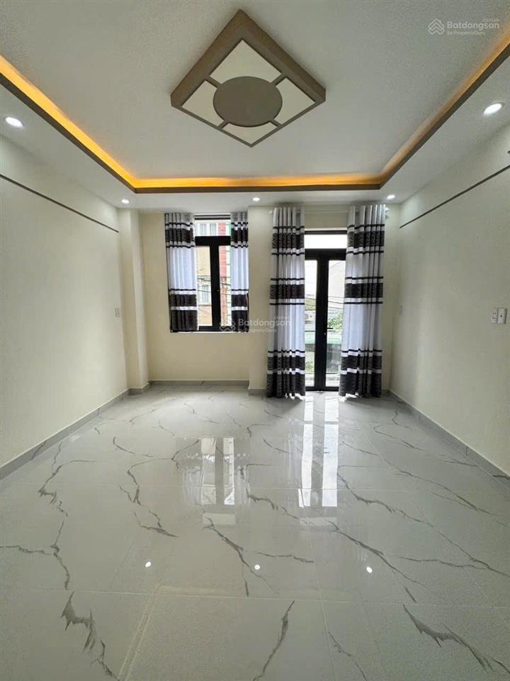 Nhà hoàn hoa mới xây  giá 4 tỷ 150  hỗ trợ bank  hoàn công  trệt 2 lầu st