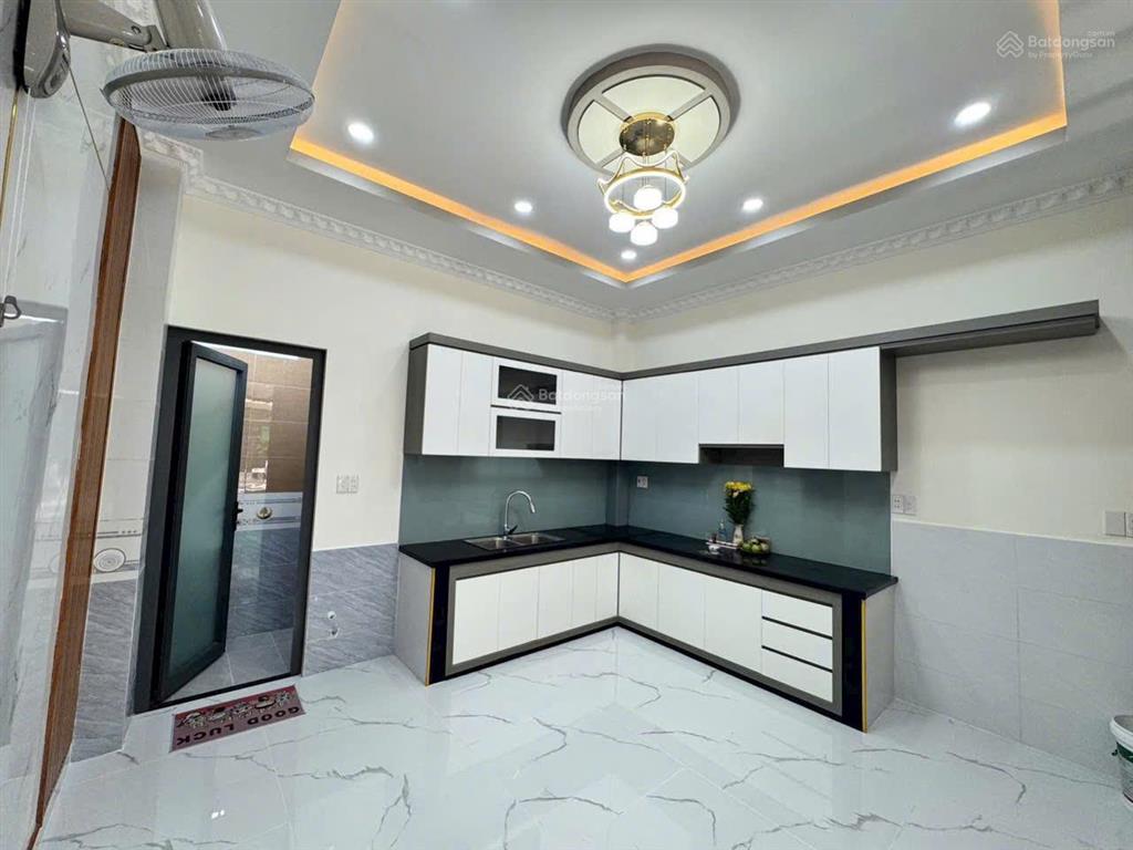 Nhà hoàn hoa mới xây  giá 4 tỷ 150  hỗ trợ bank  hoàn công  trệt 2 lầu st