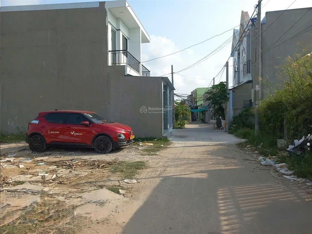83m² đất thổ cư xdtd  giá 1 tỷ 450  hẻm xe hơi tới đất  ấp 2 long hậu