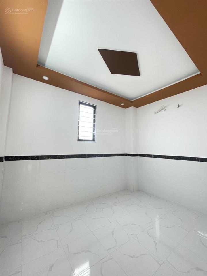 Nhà xây mới  trệt 2 lầu  hẻm ô tô  hỗ trợ bank mua nhà  giá 2 tỷ 8