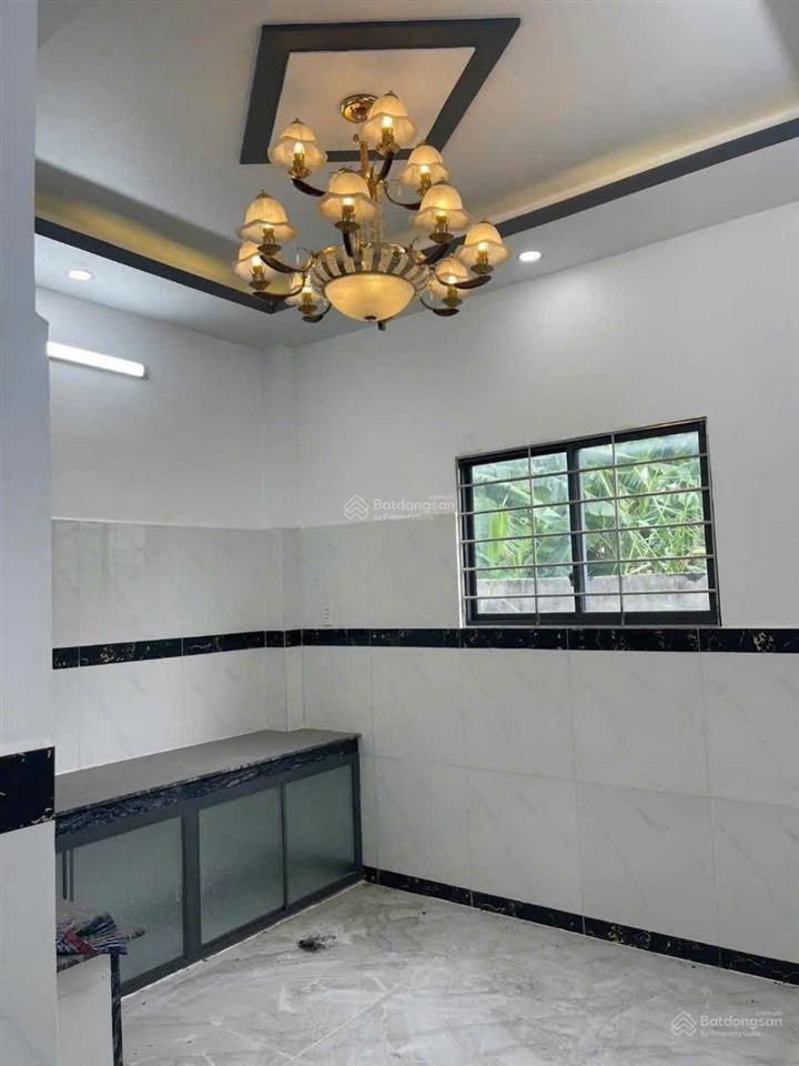 Nhà sổ riêng 2 tỷ 5  4 tầng, hỗ trợ vay bank  long hậu đường đt 826c