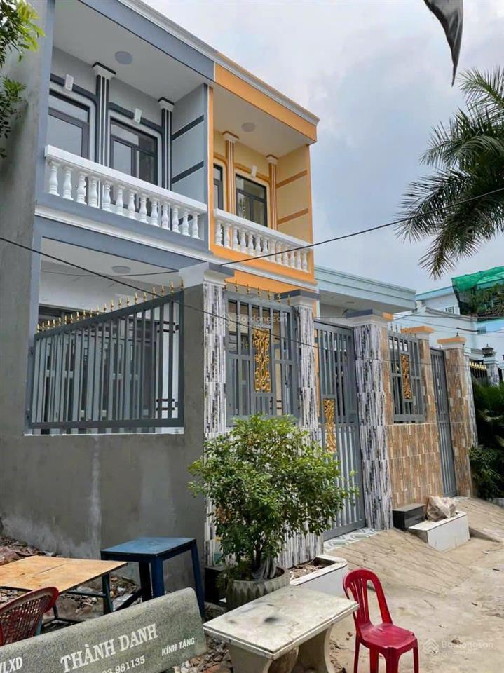 Mua 1 được 2  cặp nhà giá 3tỷ4  hỗ trợ vay  ngay sg village long hậu