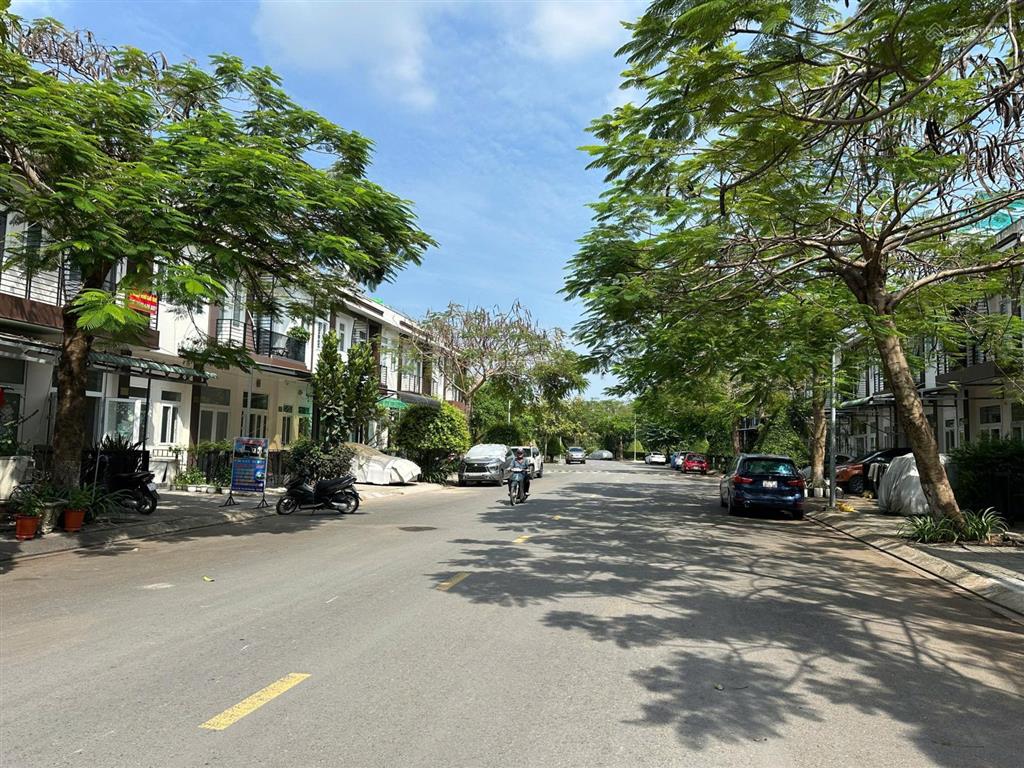 Cho thuê nhà phố trục chính, trần anh 1, nhà full nt, 2 pn 0903 368 ***