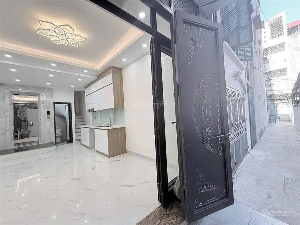 Bán nhà riêng tại võ chí công, 9,2 tỷ, 40m2*6 tầng, thang máy, giá rất tốt.