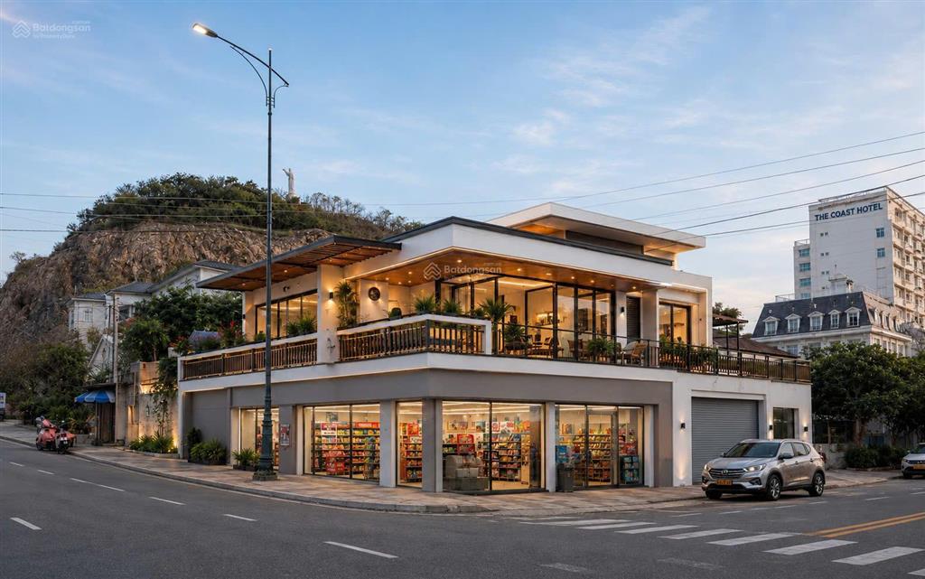 Cho thuê mặt tiền thùy vân  view trực diện biển
