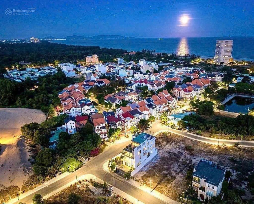 Cho thuê mặt tiền thùy vân  view trực diện biển