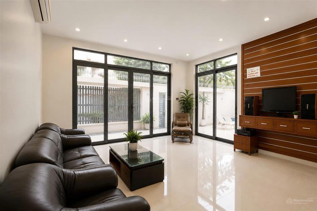 Cho thuê villa hồ bơi gần biển vũng tàu, 7 phòng ngủ, giá 45 triệu/tháng
