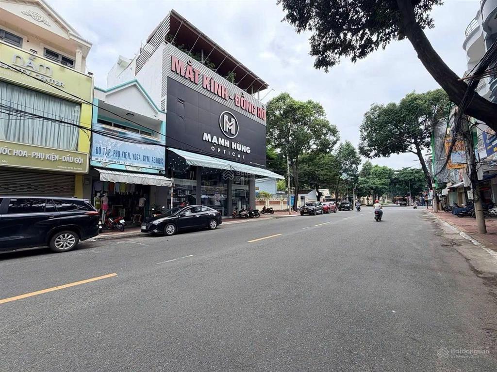 Cho thuê nhà mặt tiền kđt chí linh vũng tàu, dt đất 9.5 x 19.4m 800m2 sàn, giá 70 triệu/tháng