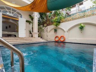 Bán biệt thự gần biển giá ngộp