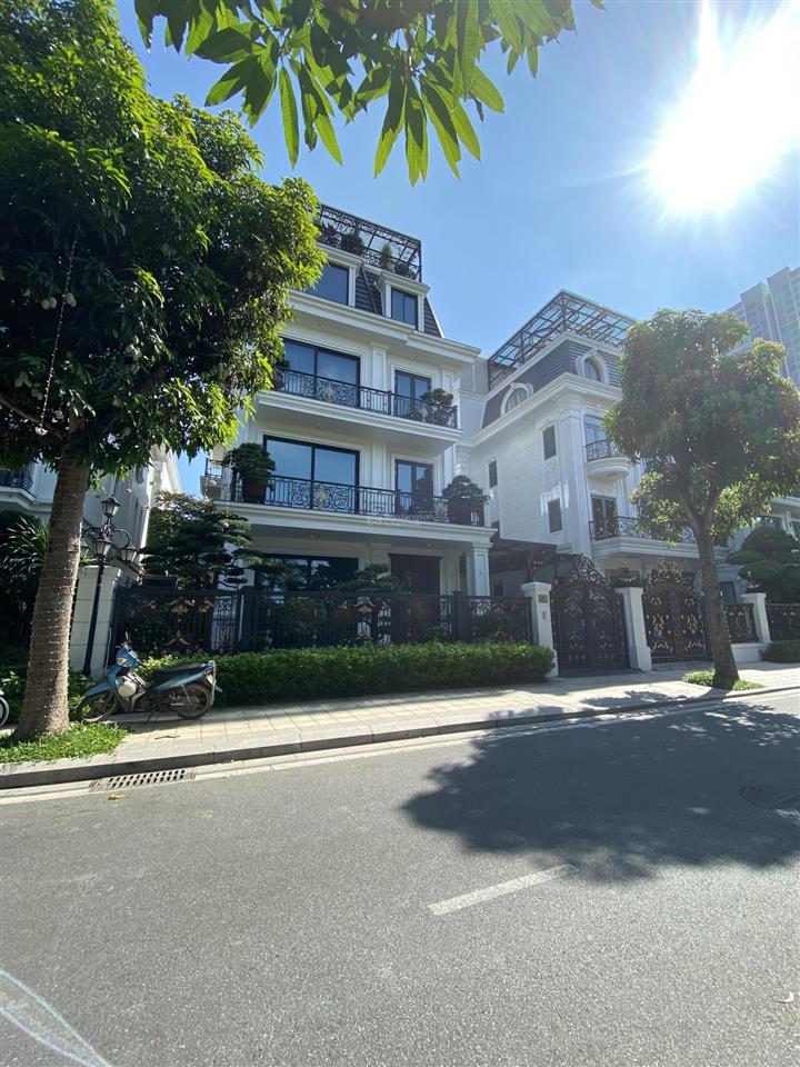 Hàng hiếm. biệt thự vinhomes green bay mễ trì view hồ 8ha  148m  6 tầng  khu sống đẳng cấp