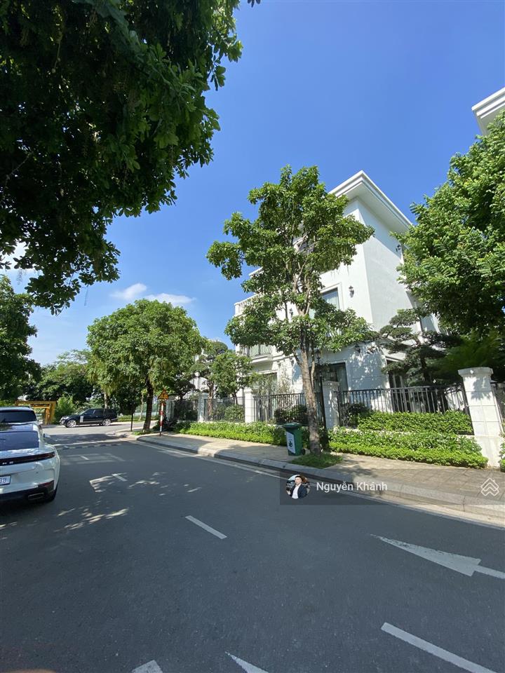 Hàng hiếm. biệt thự vinhomes green bay mễ trì view hồ 8ha  148m2  6 tầng  khu sống đẳng cấp