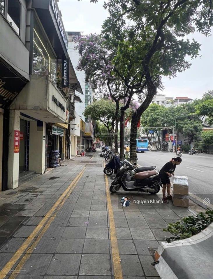 Bán nhà mặt phố huế hai bà trưng 189m2 mặt tiền 6.8m phù hợp xây building  giá đẹp trên 100 tỷ