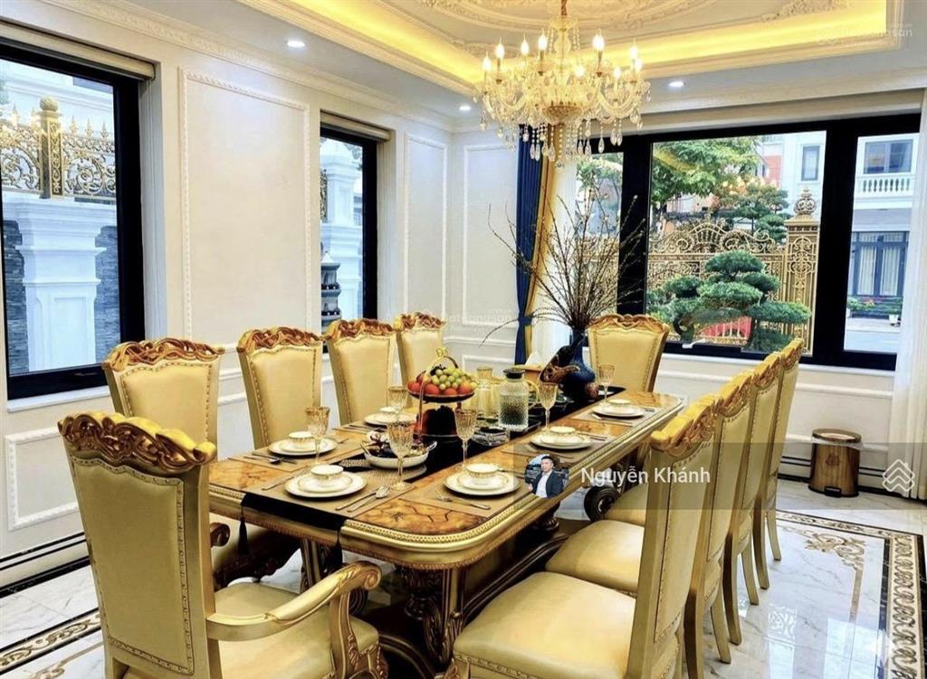 Biệt thự kđt việt hưng 250m  5 tầng thang máy  sân vườn hồ koi  nội thất cao cấp  giá 8x tỷ