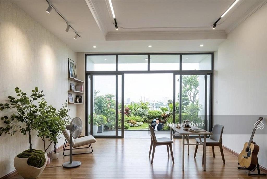 Nhỉnh 50 tỷ  biệt thự lô góc hoàng quốc việt  125m  2 mặt tiền  khu biệt thự vip cầu giấy