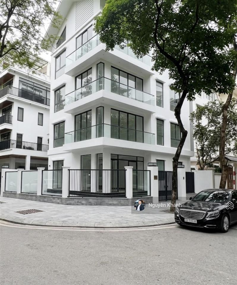 Biệt thự lô góc bắc linh đàm  240m  mt 28m  5 tầng  thang máy  đối diện trường quốc tế