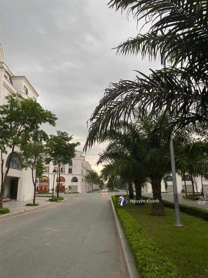 Liền kề hinode royal park 188m2, mt 10.5m, 3 mặt thoáng, 5 tầng, 37 tỷ thương lượng