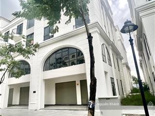 Liền kề hinode royal park 188m2, mt 10.5m, 3 mặt thoáng, 5 tầng, 37 tỷ thương lượng