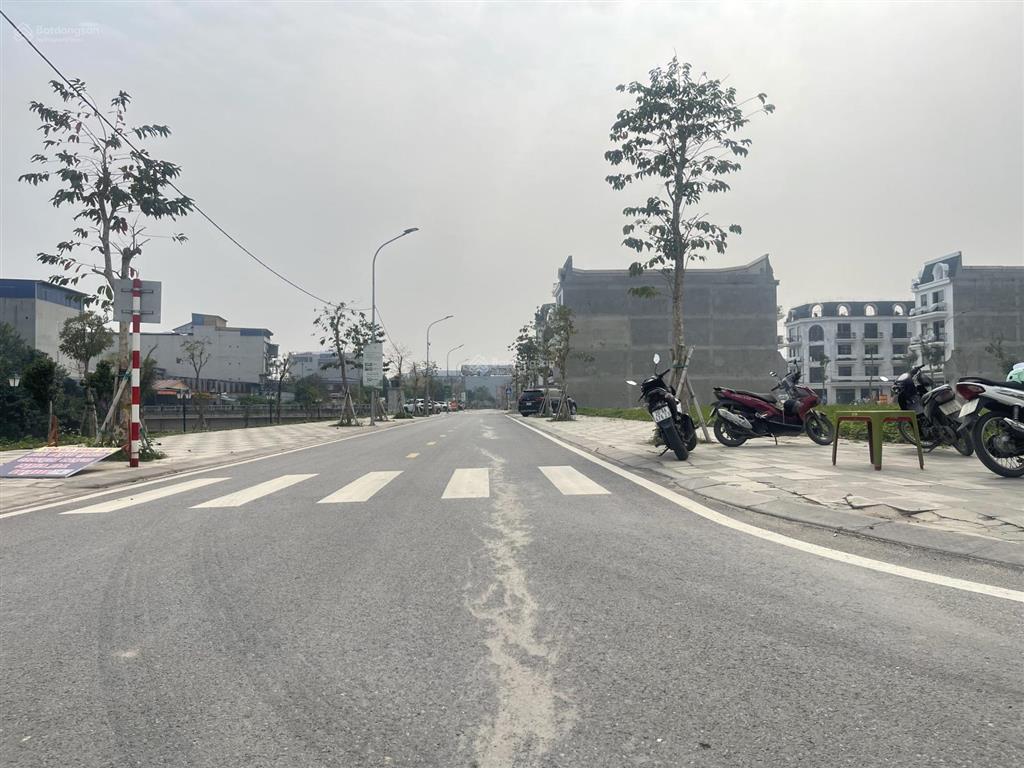 Lô góc chân đế chung cư, view trực diện công viên khu đô thị yên bình sam sung thái nguyên