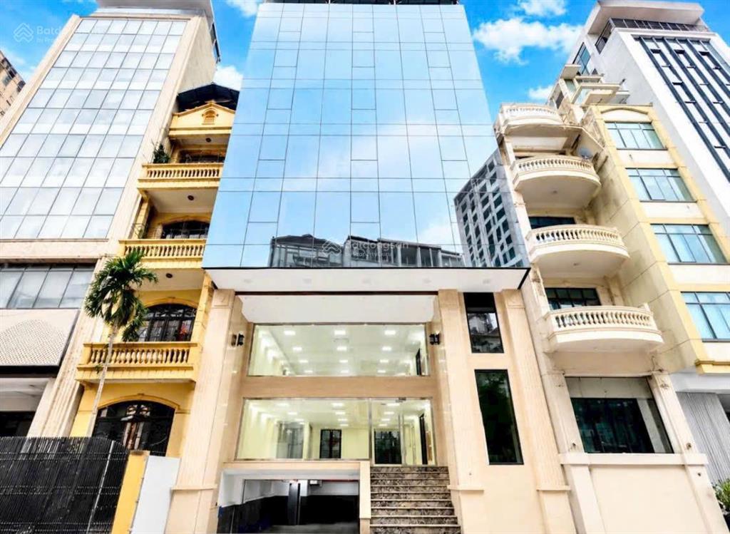 Bán tòa văn phòng mỹ đình  mễ trì, lô góc 3 thoáng, vỉa hè ô tô tránh, 100m x 7t, 32 tỷ.0978 996 ***