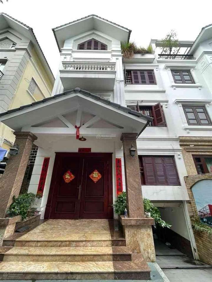 Bán gấp biệt thự mỹ đình, vỉa hè rộng, 155m2 x 5t, hơn 30 tỷ, 0978 996 ***