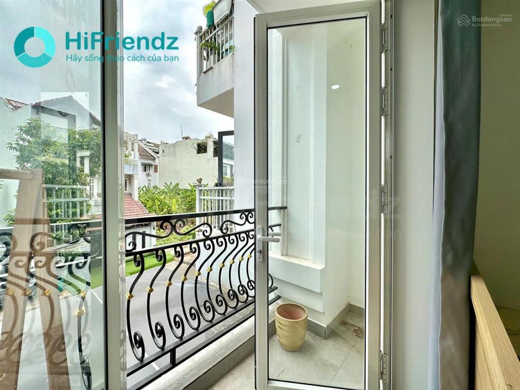 Studio full nội thất | cửa sổ  ban công gần mai chí thọ sau the sun