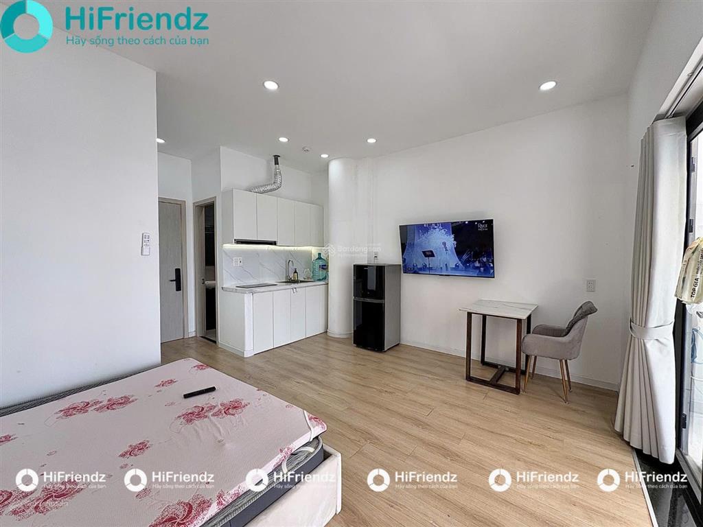Q2 studio full nt ban công lớn | đầy đủ tiện nghi