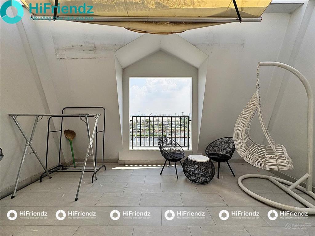 Q2 studio full nt ban công lớn | đầy đủ tiện nghi