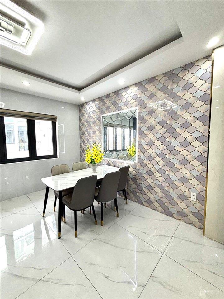 Nhà mới đẹp full nội thất dọn vào ở ngay giá chỉ 6.x tỷ